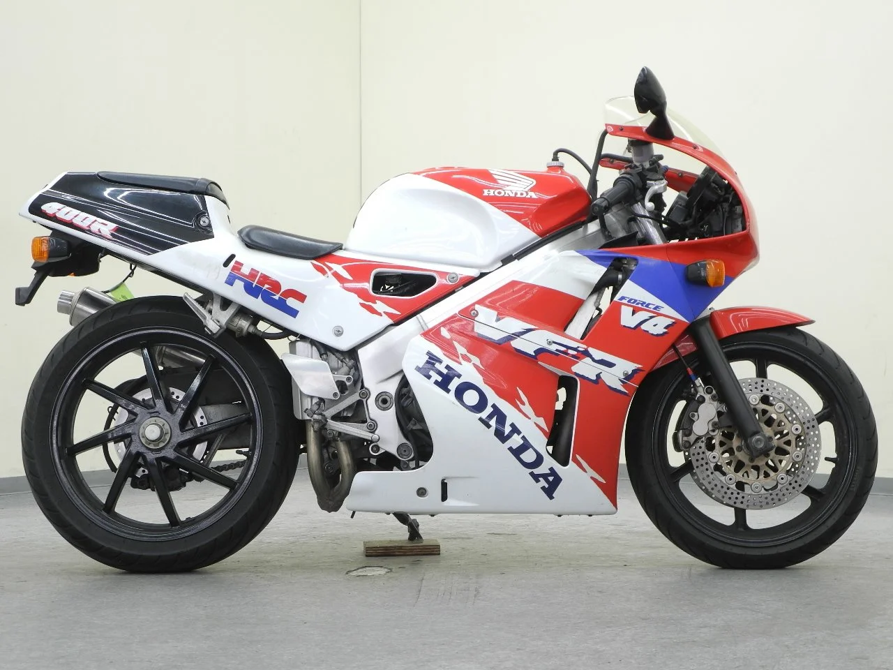 Honda VFR400 NC30