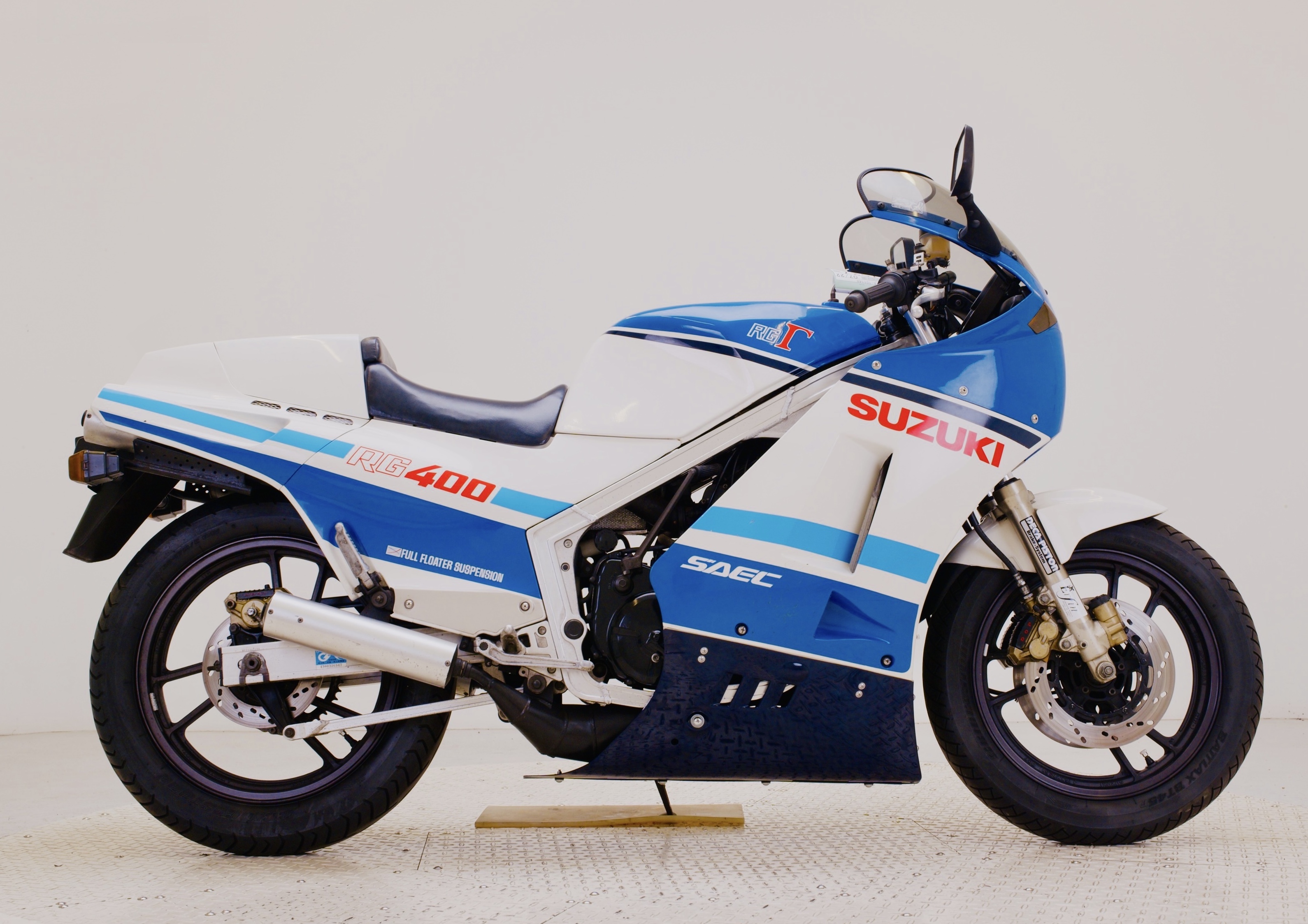 Suzuki RG400 Gamma