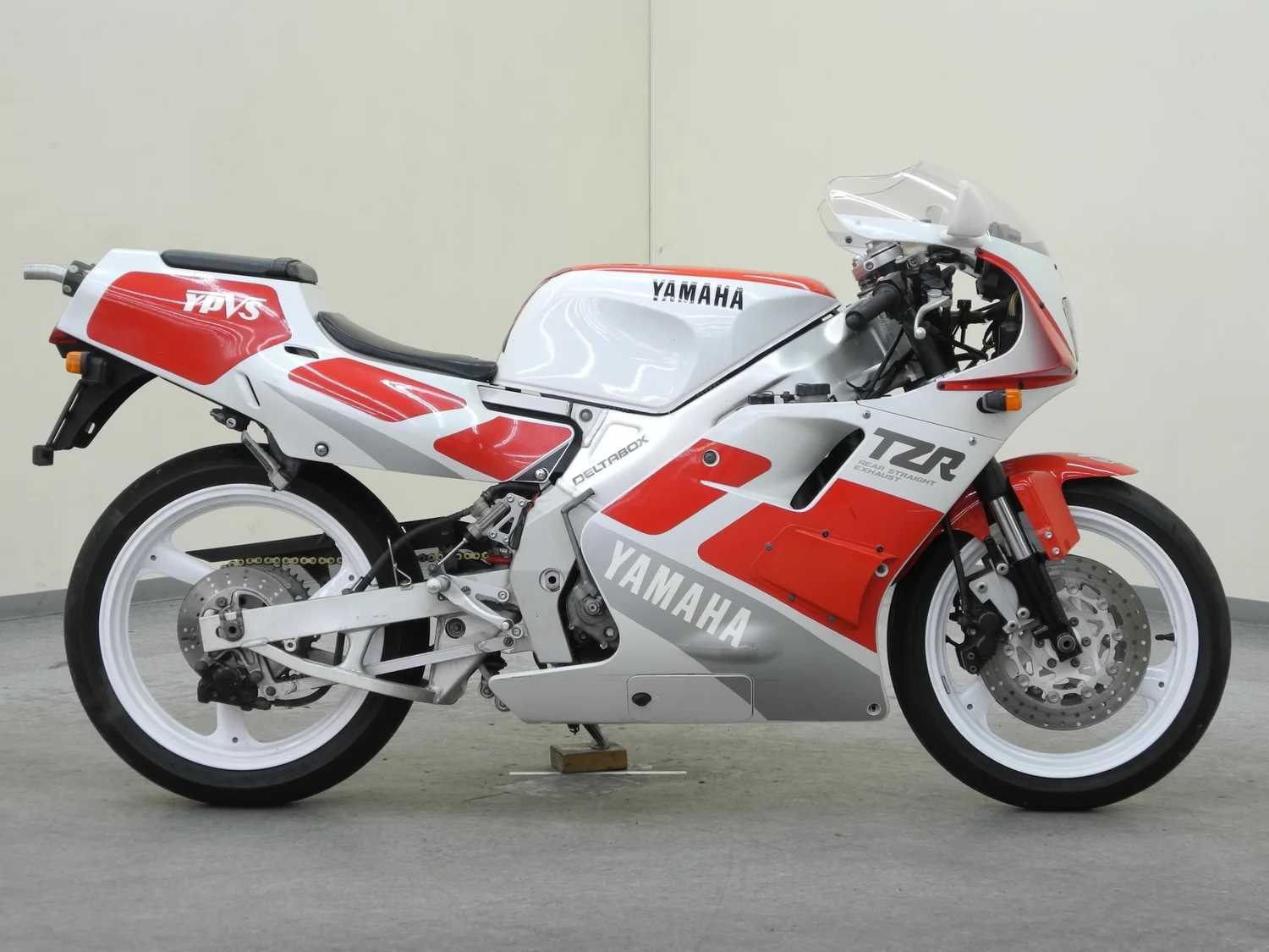 Yamaha TZR250 3MA