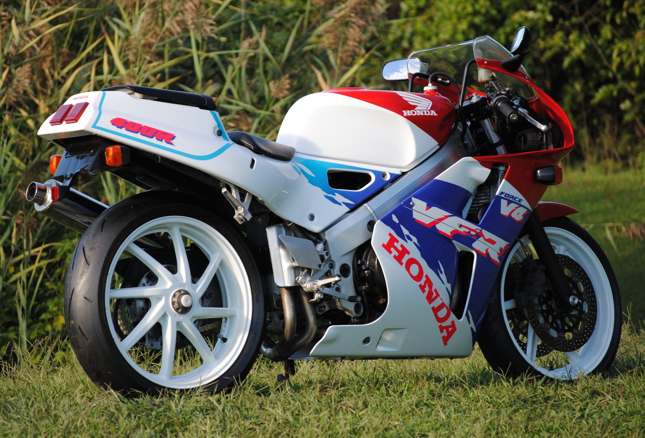 Honda VFR400 NC30