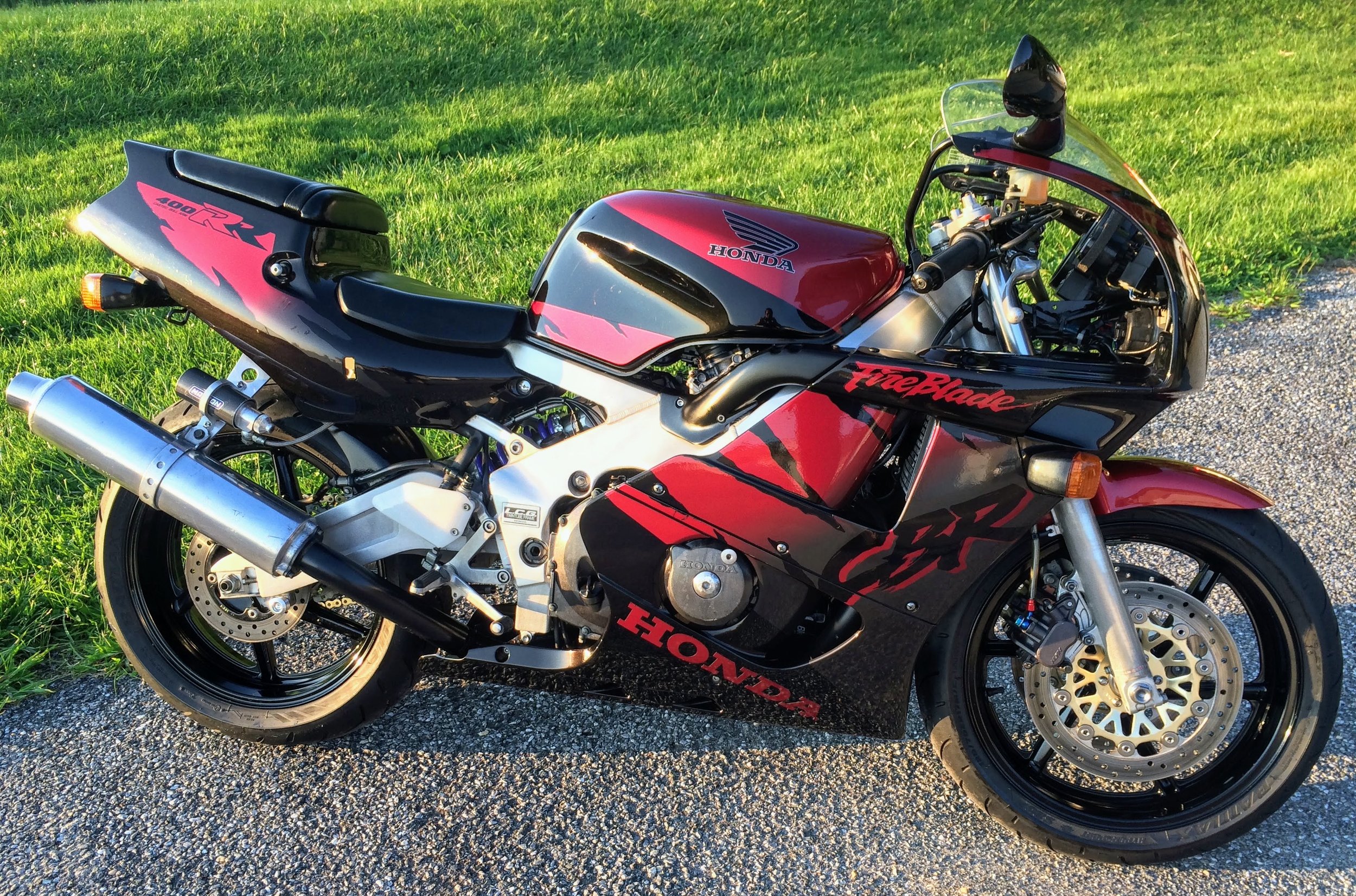 Honda CBR400RR NC29