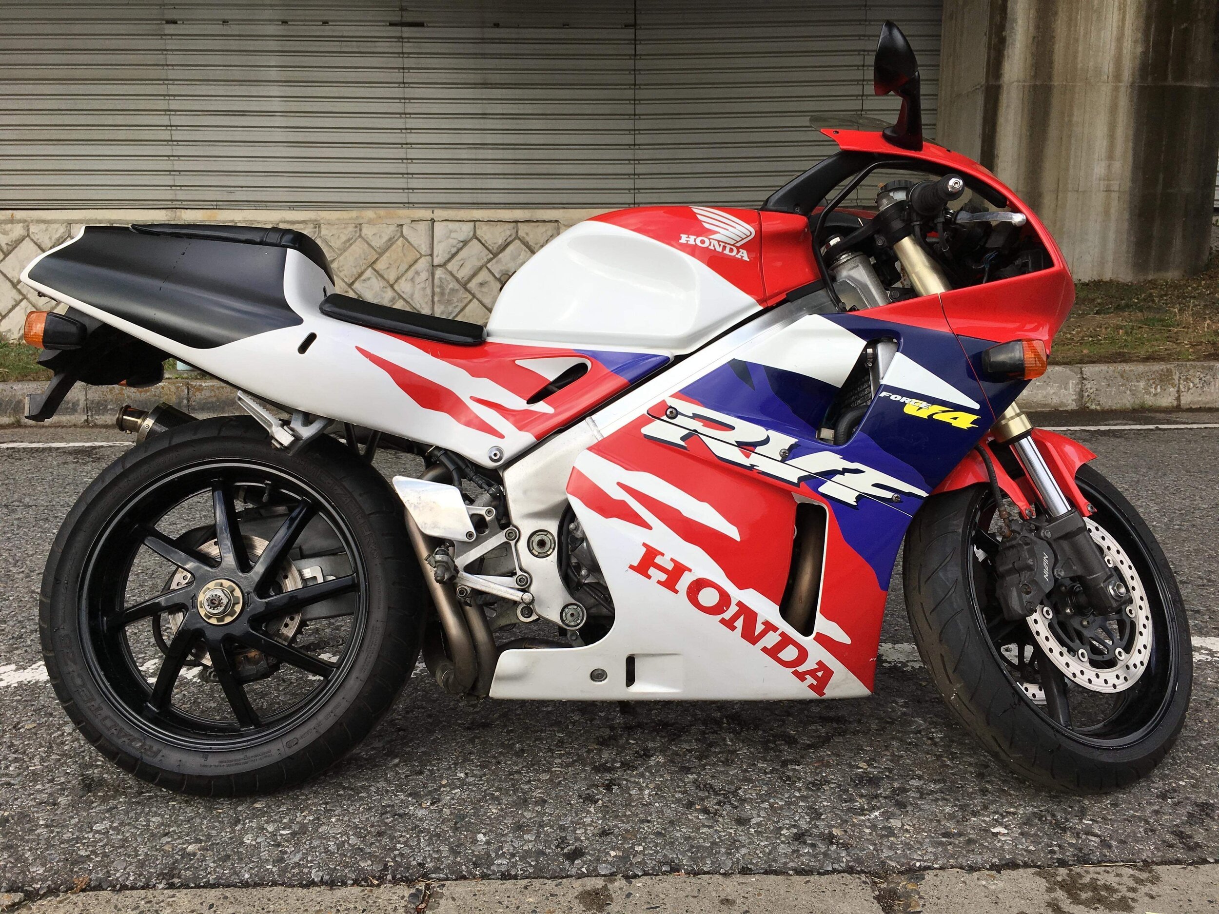 Honda RVF400 NC35