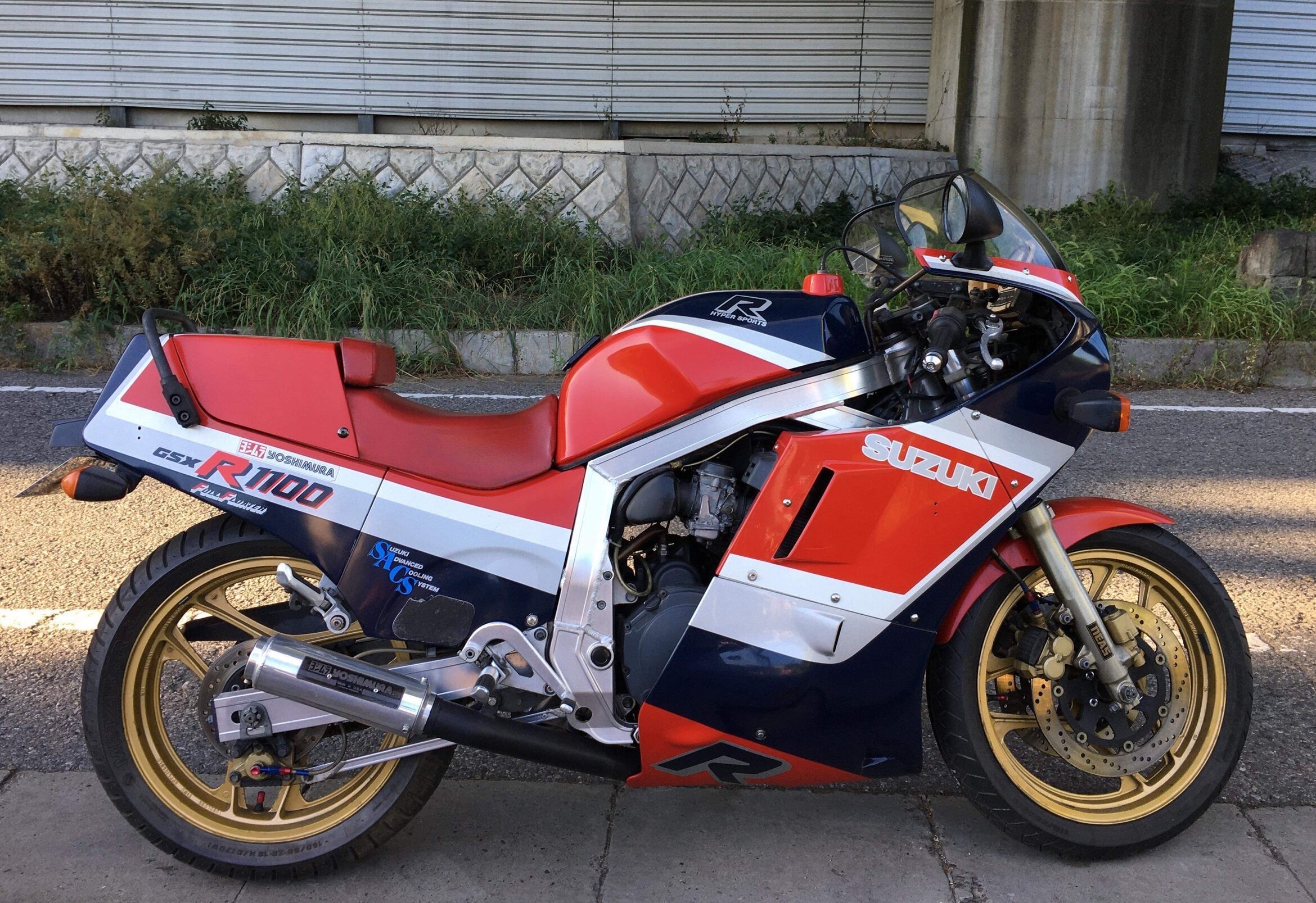 Suzuki GSX-R1100