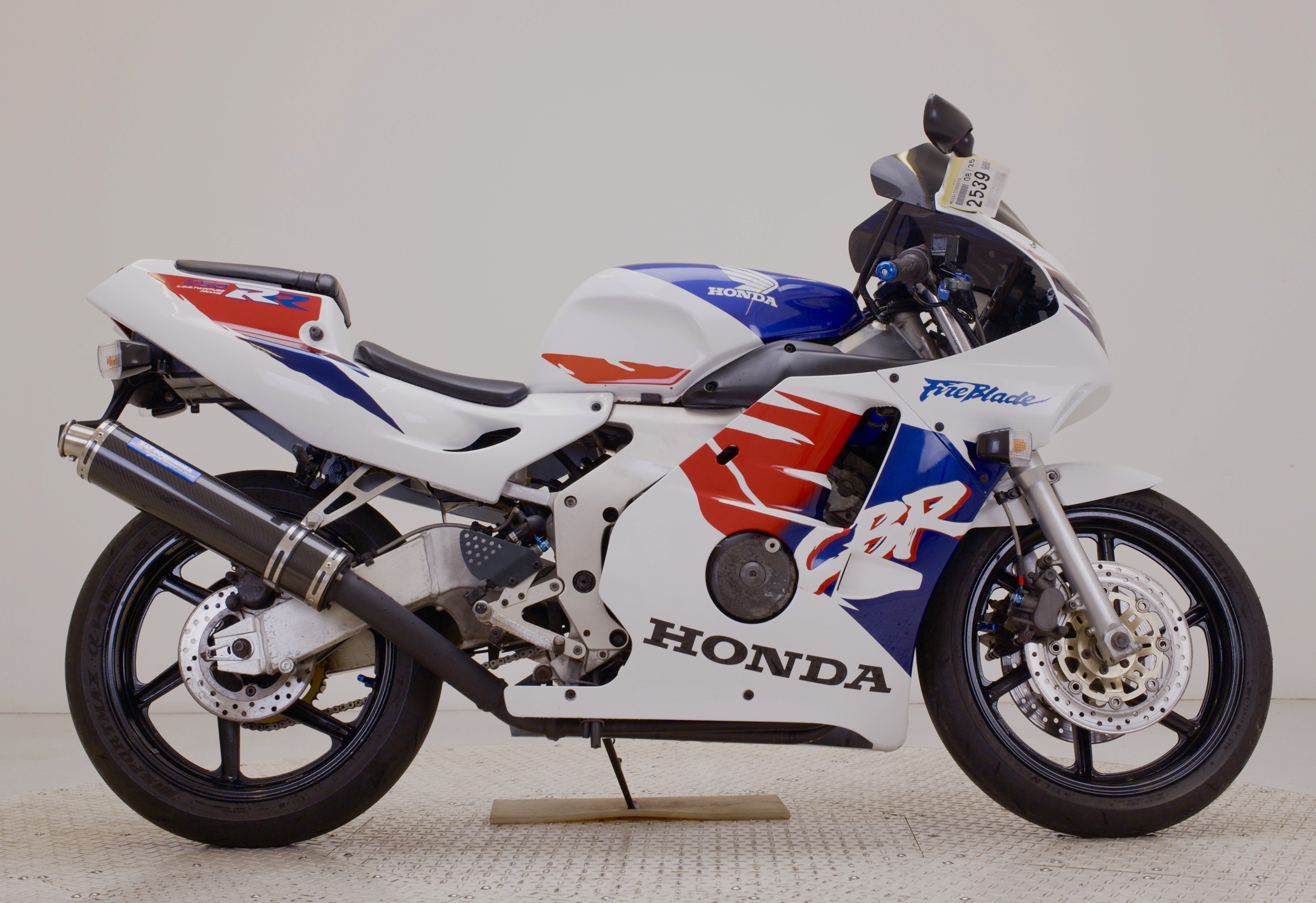 Honda CBR250RR MC22