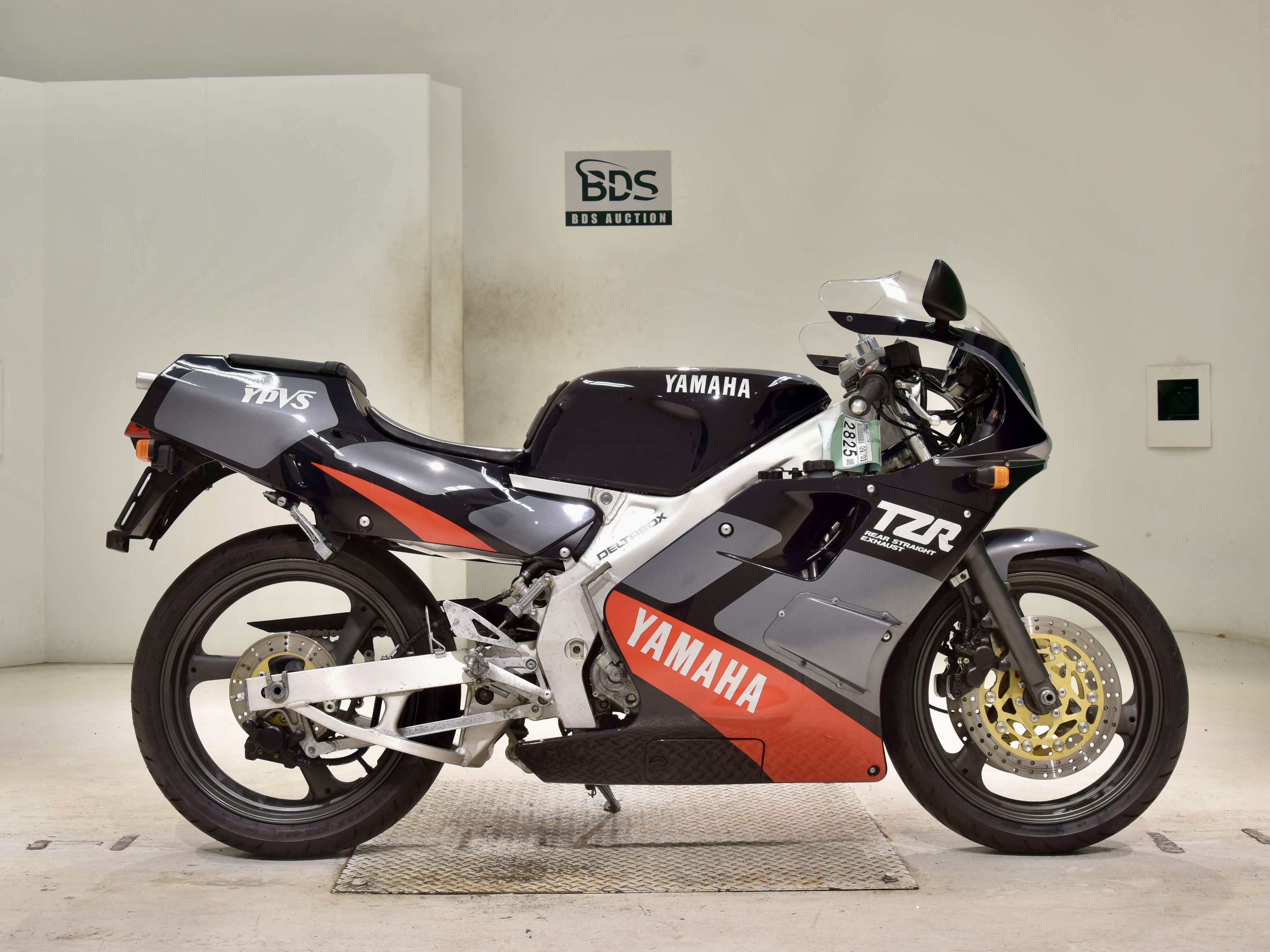 Yamaha TZR250 3MA