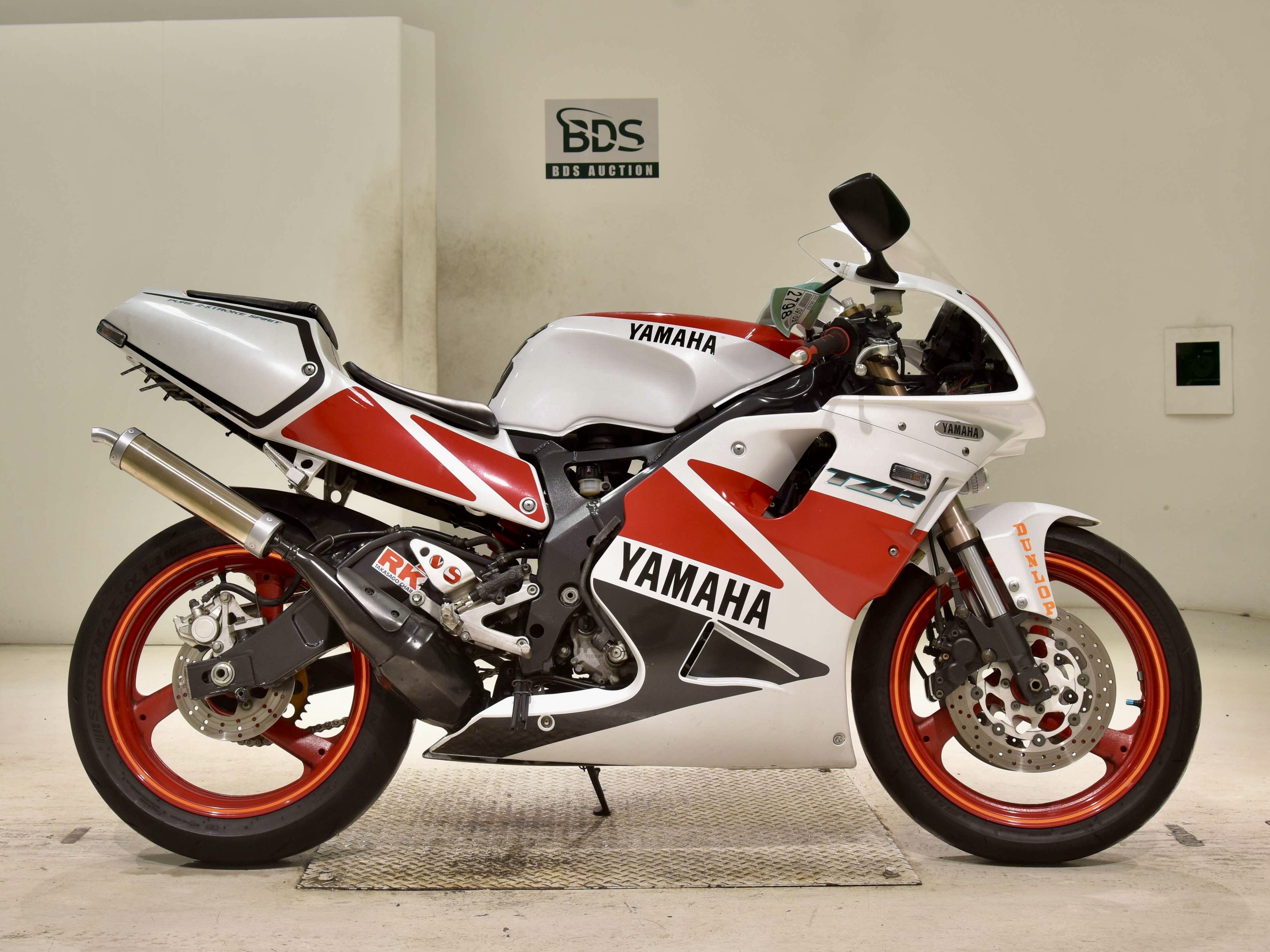 Yamaha TZR250 3XV